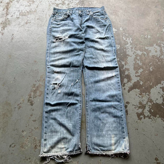 00s Distressed Denim