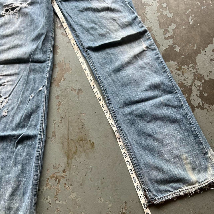 00s Distressed Denim