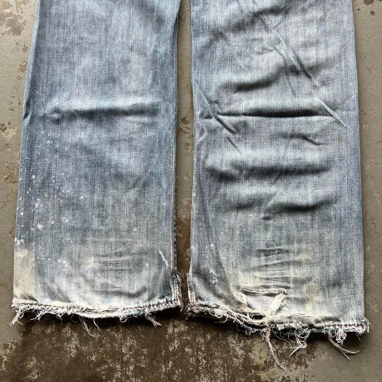 00s Distressed Denim