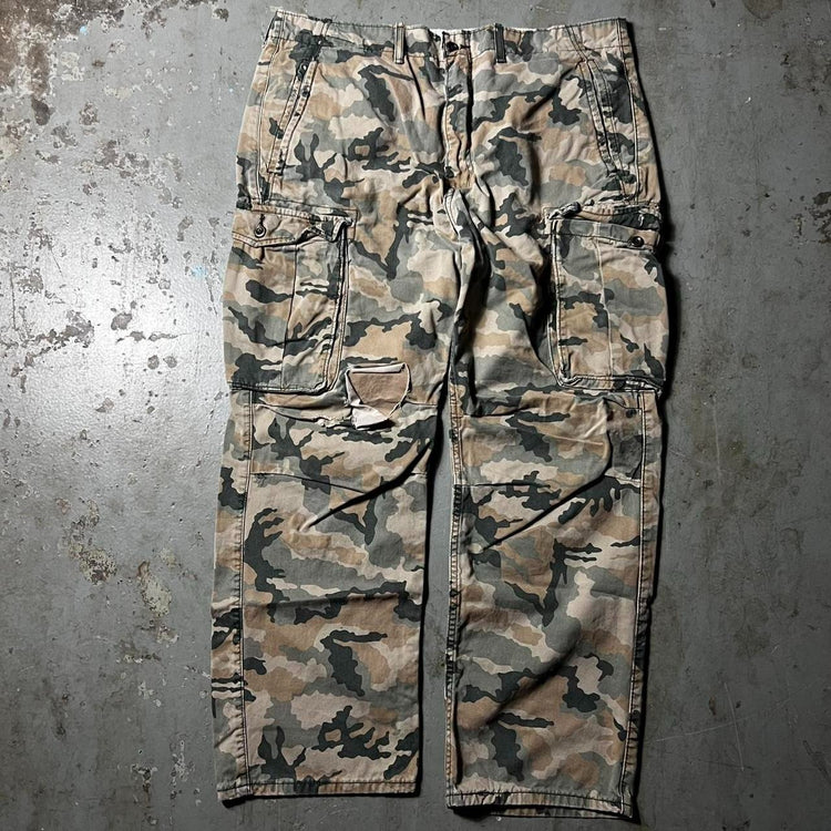 00s Levi's Camo Cargo's