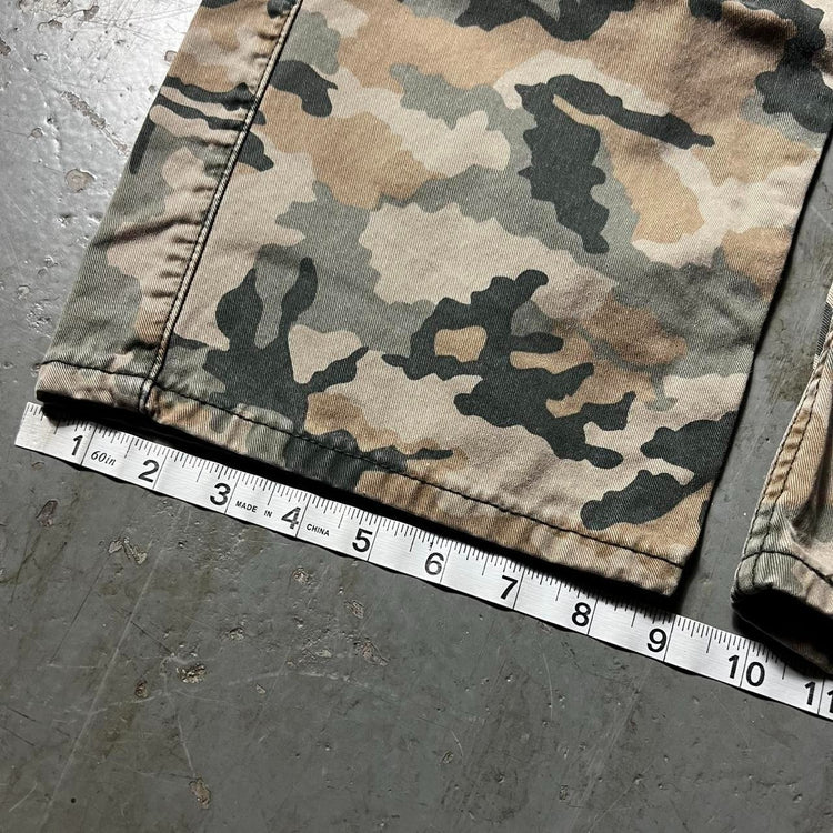 00s Levi's Camo Cargo's